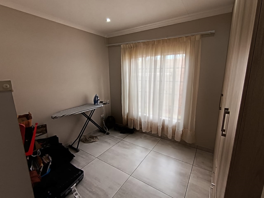 3 Bedroom Property for Sale in Hexrivier Lifestyle Estate North West